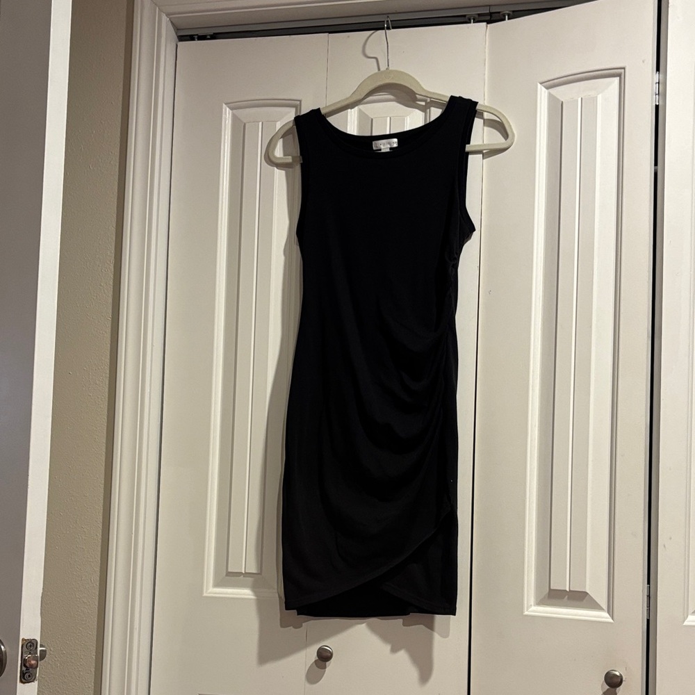 Leith Black Sleeveless Ruched Mini Dress